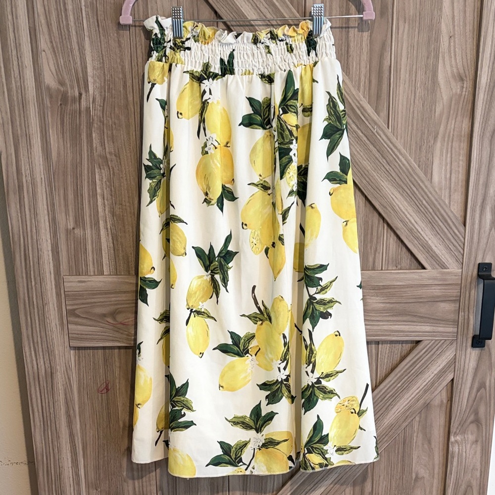 Cream Midi Skirt & Tube Top Set with Yellow Lemon Print